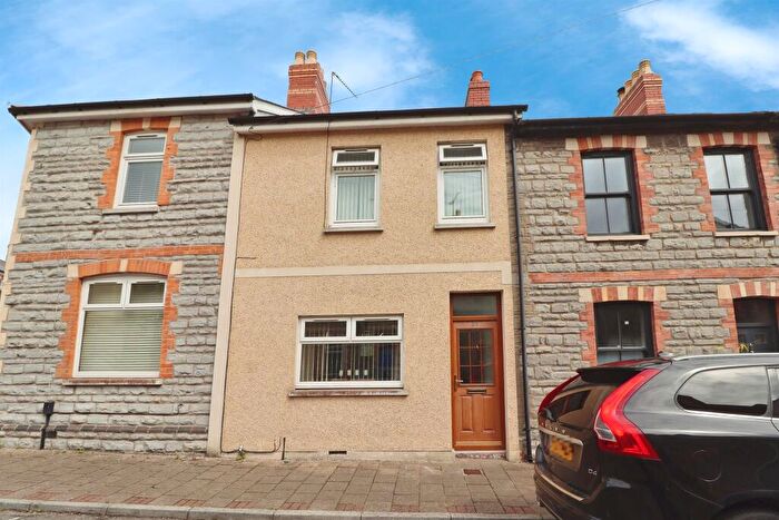 3 Bedroom Terraced House For Sale In Salop Place, Penarth, CF64