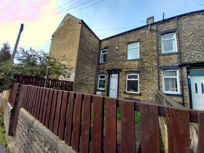 3 Bedroom Terraced House To Rent In Bethel Street, Halifax, HX3
