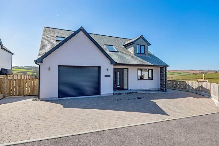 4 Bedroom House For Sale In Trevelmond, Liskeard, PL14