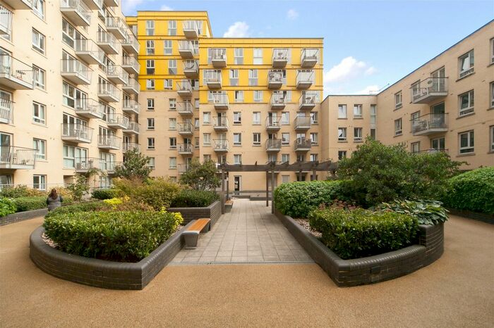 2 Bedroom Flat To Rent In Carronade Court, Eden Grove, N7
