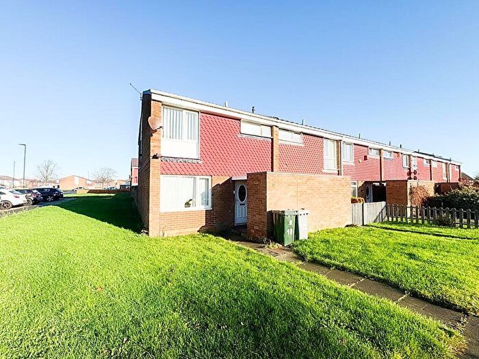 3 Bedroom End Of Terrace House For Sale In Bathgate Close, Wallsend, NE28