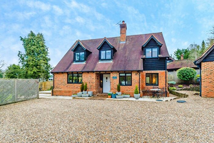 4 Bedroom Detached House For Sale In White Knobs Way, Caterham, Surrey, CR3