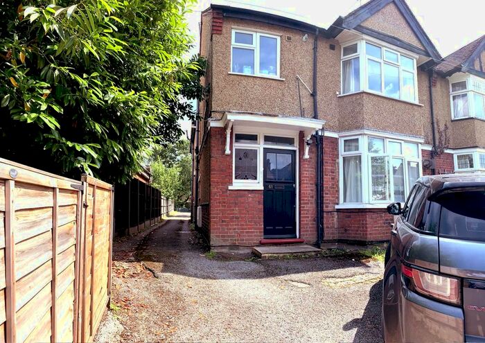 1 Bedroom Flat To Rent In Rickmansworth Road, Watford, WD18