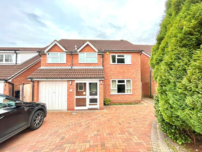 4 Bedroom Detached House To Rent In Barnfield Drive, Solihull, B92