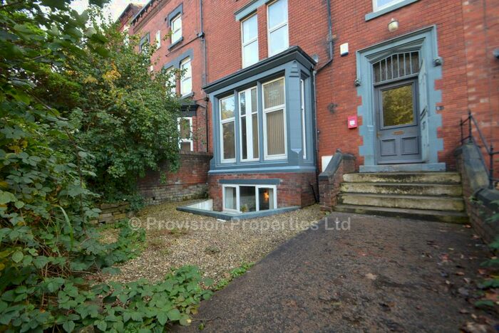 10 Bedroom Terraced House To Rent In Woodsley Road, Hyde Park, Leeds, LS2