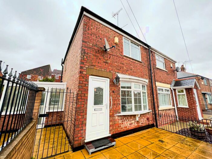 2 Bedroom Semi-Detached House To Rent In Wynburg Street, Hull, HU9