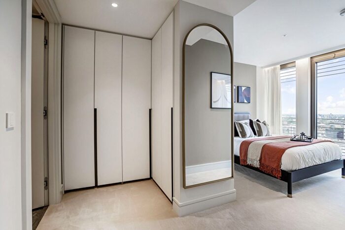 2 Bedroom Flat For Sale In Houndsditch, London, EC3A