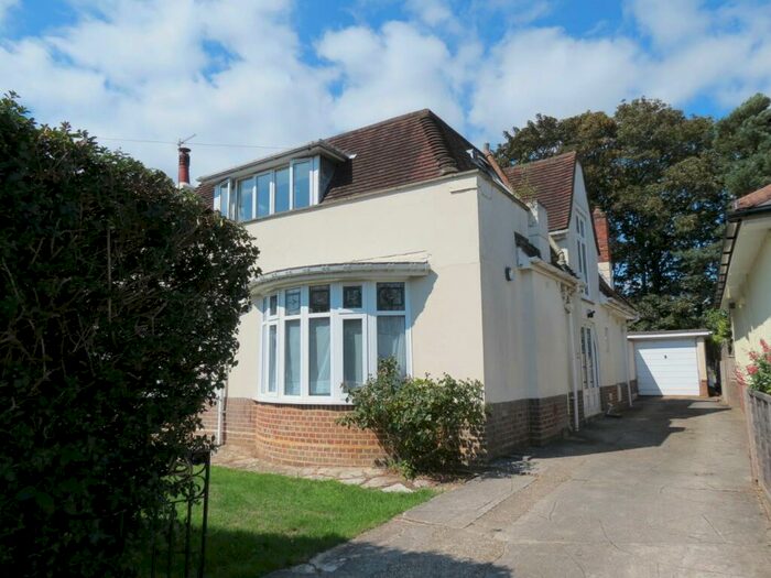 7 Bedroom House To Rent In Bedroom Detached House In Winton, BH9
