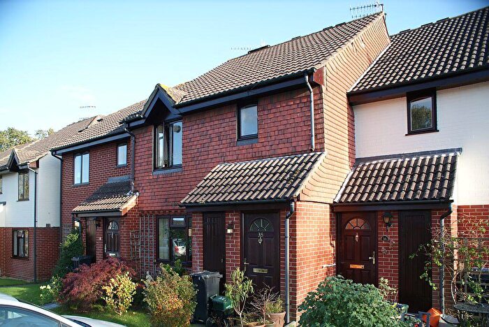 1 Bedroom Ground Maisonette To Rent In Ladycross, Milford, Godalming, Surrey, GU8