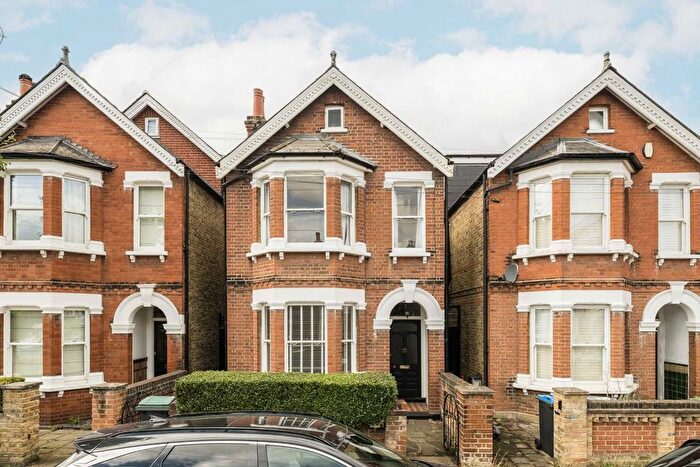 4 Bedroom Property To Rent In Burton Road, Kingston Upon Thames, KT2