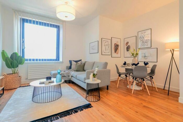 1 Bedroom Flat To Rent In Star Place, London, E1W