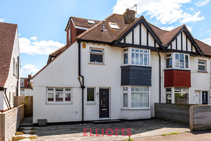 5 Bedroom Semi-Detached House For Sale In Derek Avenue, Hove, BN3