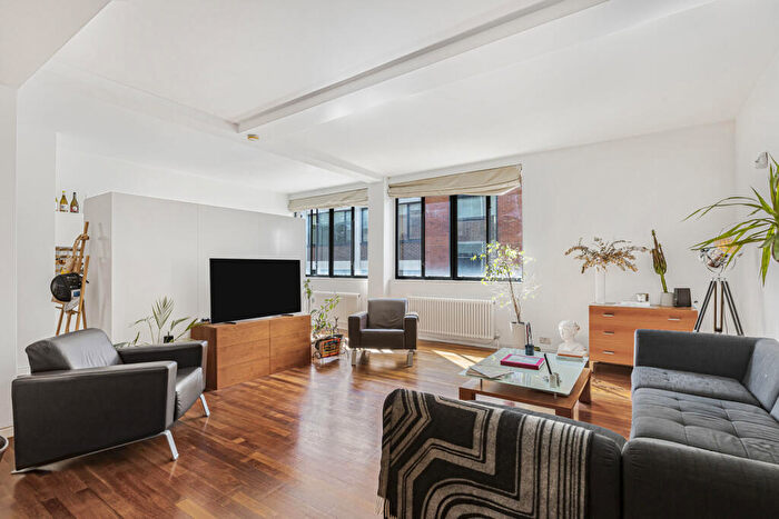 1 Bedroom Apartment For Sale In Berry Street, London, EC1V