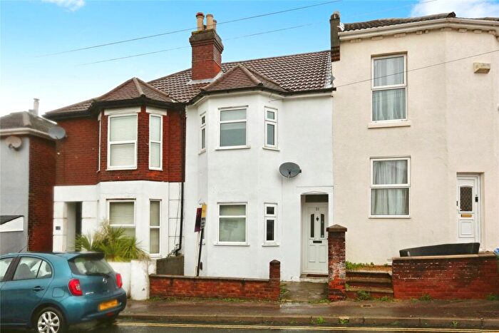 2 Bedroom Terraced House For Sale In Swift Road, Southampton, Hampshire, SO19