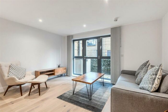 1 Bedroom Apartment To Rent In Spa Road, Bermondsey, SE16