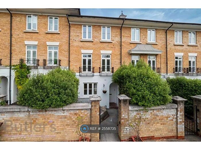 5 Bedroom Terraced House To Rent In Kingswood Drive, Sutton, SM2