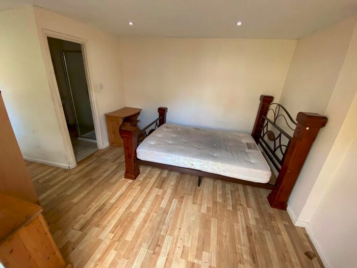 1 Bedroom Studio To Rent In Kingston Road, Southall UB2
