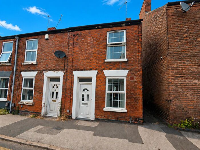 2 Bedroom End Of Terrace House For Sale In Albert Road, Retford, DN22