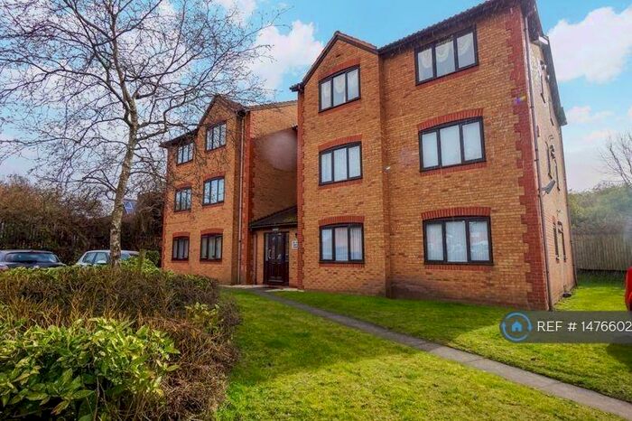 1 Bedroom Flat To Rent In Avern Close, Tipton, DY4