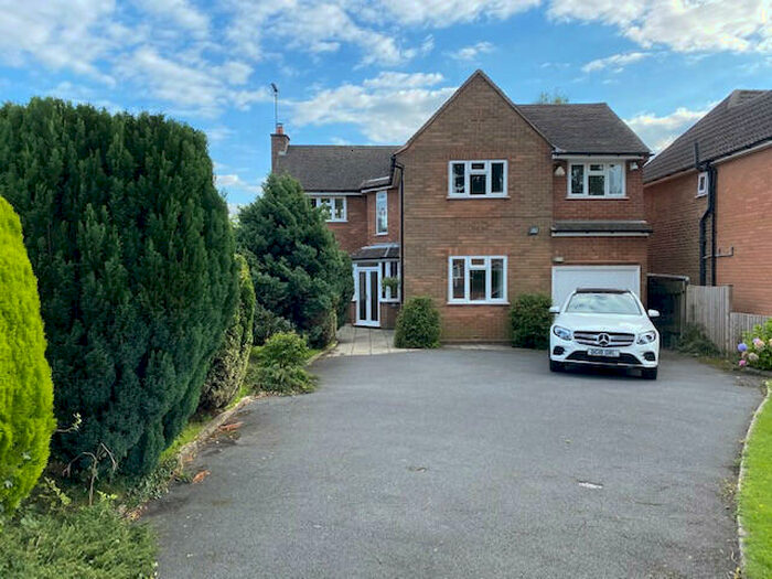 4 Bedroom Detached House To Rent In Mill Lane, Solihull, West Midlands, B93