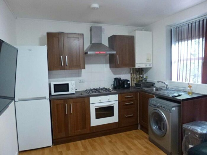 2 Bedroom Flat To Rent In Egerton Road, Fallowfield, M14