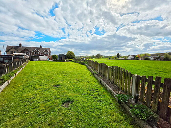 4 Bedroom End Of Terrace House For Sale In Wentworth Station, Hoyland, Barnsley, S74