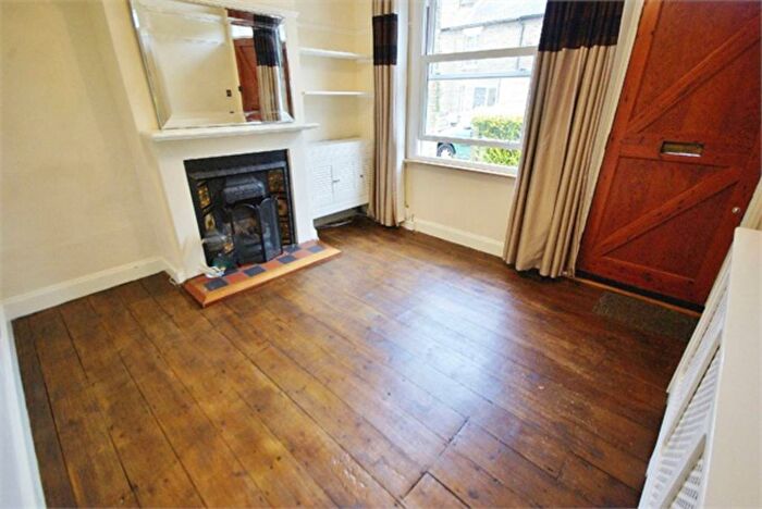 2 Bedroom End Of Terrace House To Rent In Park Road, Bushey, WD23