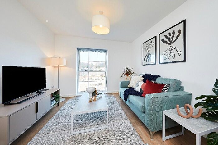 2 Bedroom Apartment To Rent In Old Market Place, Farnham, Surrey, GU9