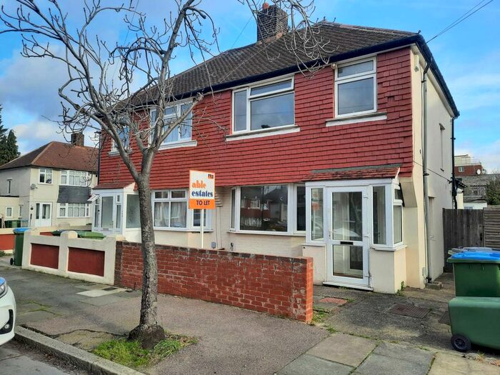 3 Bedroom Property To Rent In Woodhurst Road, London, SE2