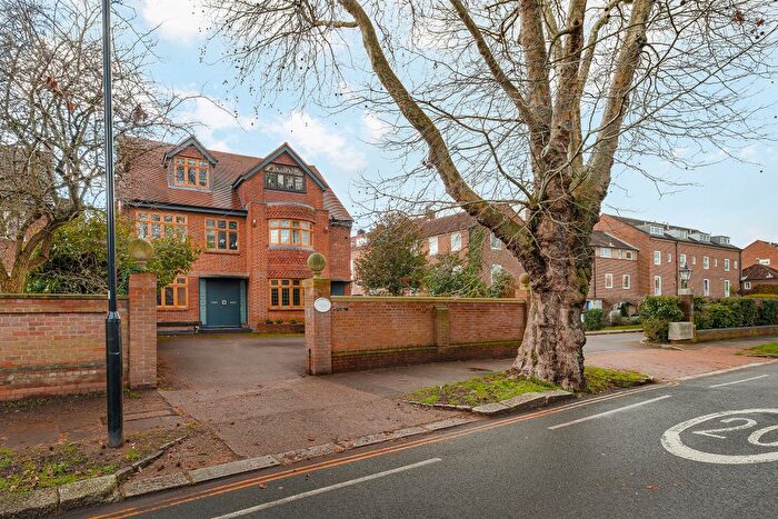 5 Bedroom Detached House For Sale In Hartington Road, London, W4