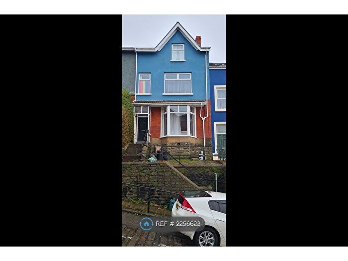 7 Bedroom Terraced House To Rent In Constitution Hill, Swansea, SA1