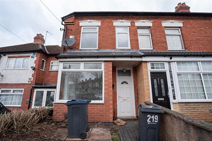 3 Bedroom End Terrace House To Rent In Deakins Road, Birmingham, B25