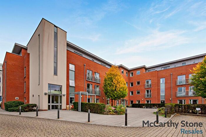 1 Bedroom Apartment For Sale In Corbett Court, The Brow, Burgess Hill, RH15