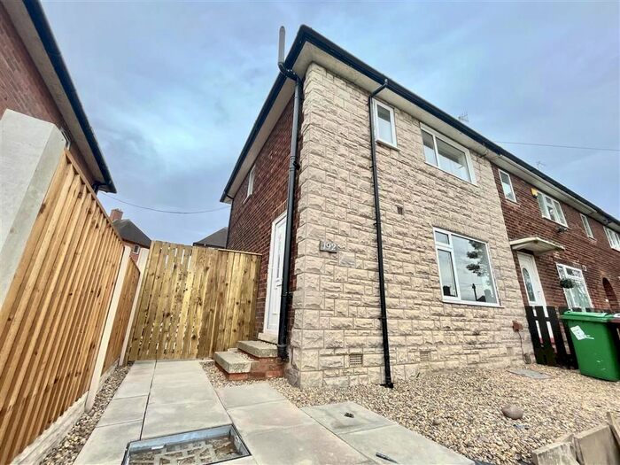 3 Bedroom Property To Rent In Raymede Drive, Nottingham, NG5