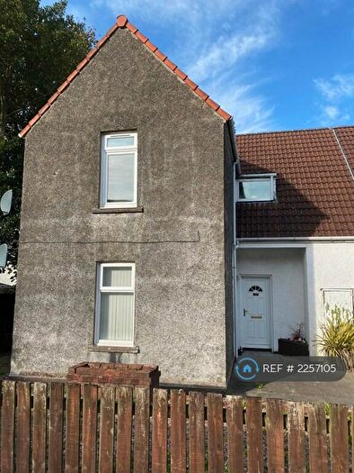 2 Bedroom Flat To Rent In George Street, Largs, KA30