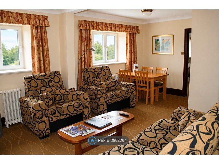 2 Bedroom Flat To Rent In Two Bedroom Apartment, Douglas Avenue Exmouth, EX8