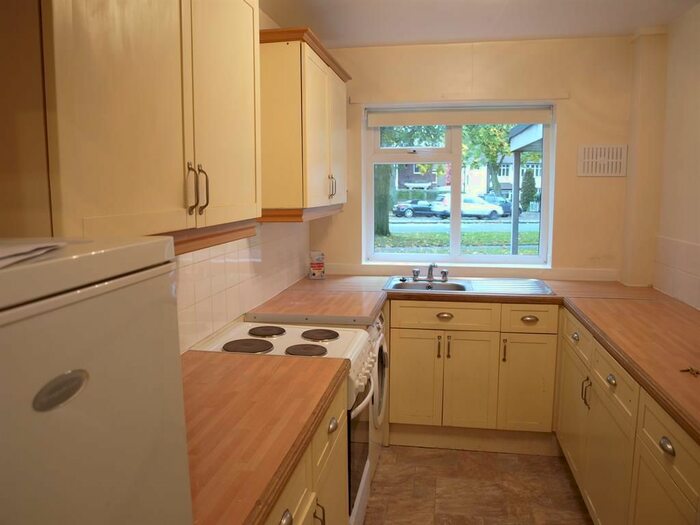 2 Bedroom Flat To Rent In Moorfields, Scott Hall Road, Leeds, LS17