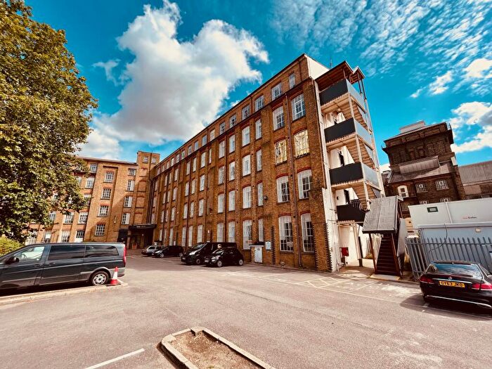 Studio To Rent In Brook Street, Chelmsford, CM1