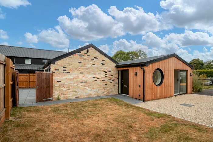 2 Bedroom Barn Conversion For Sale In Fenny Lane, Meldreth, SG8