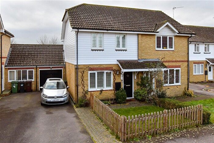 2 Bedroom Semi Detached House For Sale In Burdens, Headcorn, Ashford, Kent, TN27