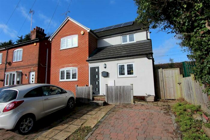 2 Bedroom Flat To Rent In Alexander Lane, Hutton, Brentwood, CM13