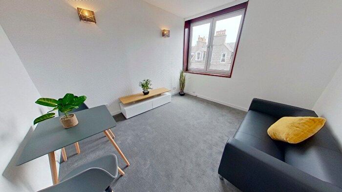1 Bedroom Flat To Rent In Northfield Place, City Centre, Aberdeen, AB25
