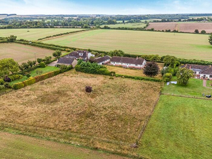 3 Bedroom Detached Bungalow For Sale In Farnham, DT11