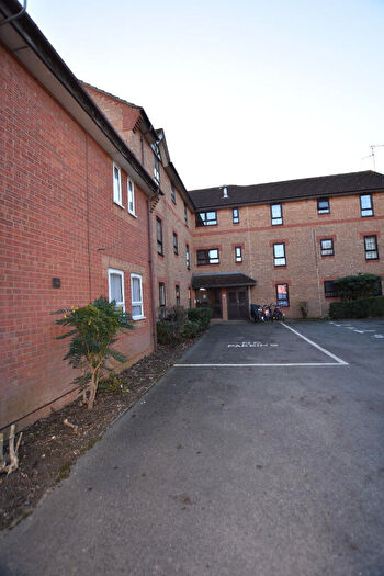 2 Bedroom Flat To Rent In Albany Walk, Peterborough, PE2