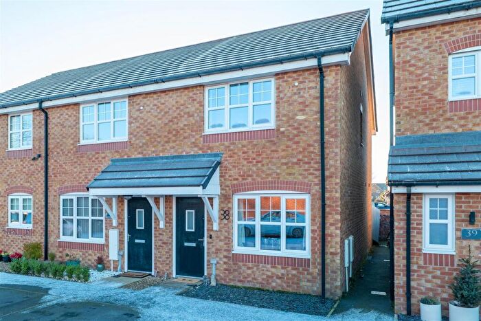 2 Bedroom End Of Terrace House For Sale In Foundry Close, Leyland, PR25