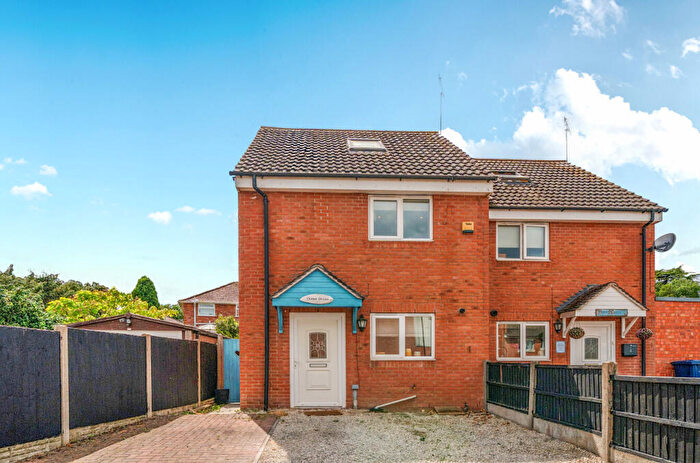 3 Bedroom Semi-Detached House For Sale In Despenser Road, Tewkesbury, Gloucestershire, GL20