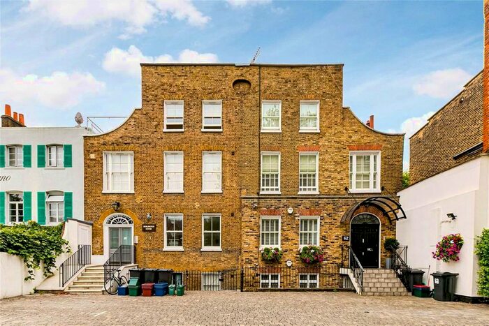 3 Bedroom Flat To Rent In Chiswick High Road, London, W4