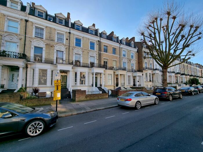 2 Bedroom Flat To Rent In Sutherland Avenue, Maida Vale, London, W9