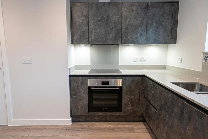 2 Bedroom Apartment To Rent In Ground Floor Flat, St Marys Road, Greenhithe, Kent, DA9