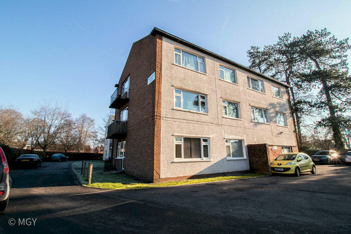 2 Bedroom Apartment To Rent In Thornhill Court, Heol Llanishen Fach, Rhiwbina, CF14
